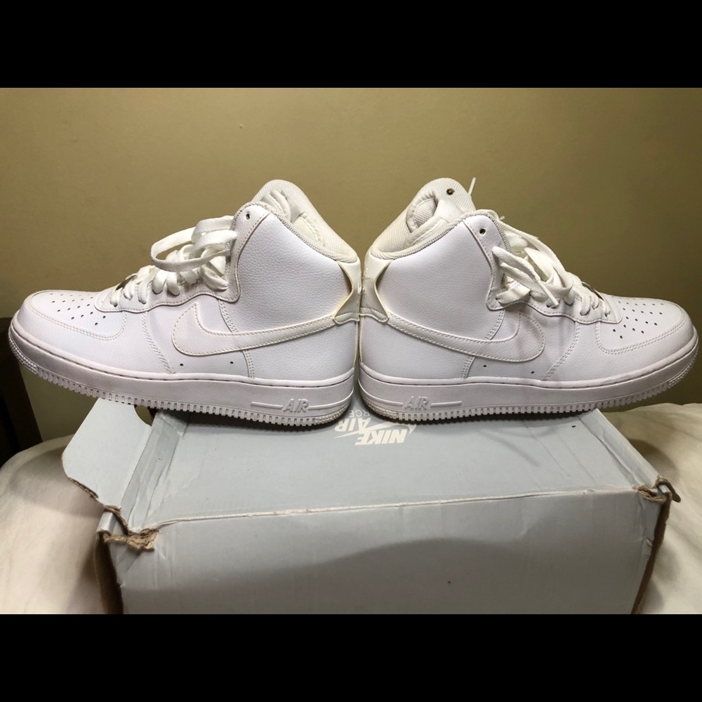 Men’s Nike Air Force One’s